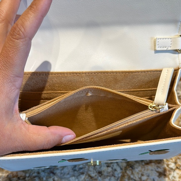 Betsey Johnson White Bag with Lemon and Gold Accents - Picture 9 of 10